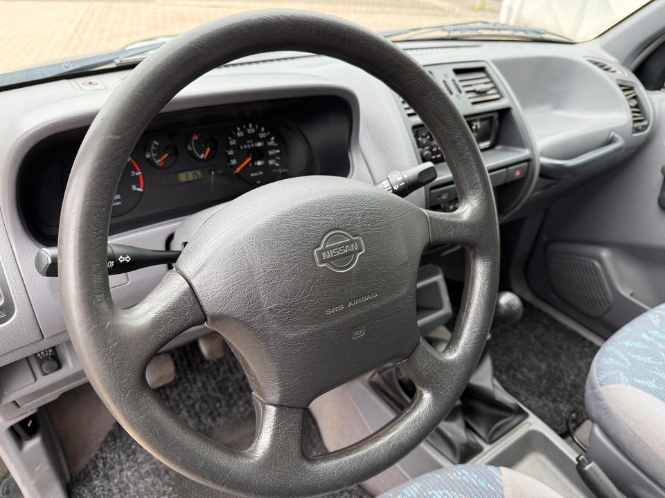 Nissan Terrano 2.4 пробіг: 154000 рік: September 1996 Benzin потужність:118 PS коробка: Manuell ціна: 3900 - Фото 15