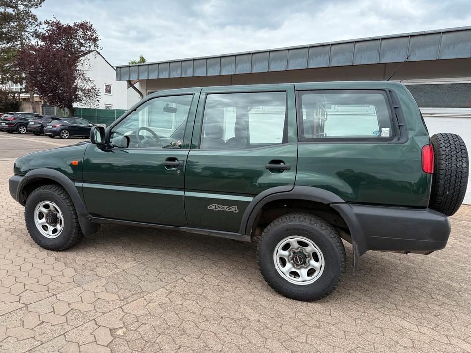 Nissan Terrano 2.4 пробіг: 154000 рік: September 1996 Benzin потужність:118 PS коробка: Manuell ціна: 3900 - Фото 2