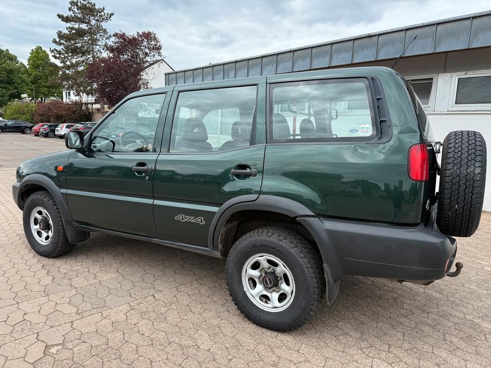 Nissan Terrano 2.4 пробіг: 154000 рік: September 1996 Benzin потужність:118 PS коробка: Manuell ціна: 3900 - Фото 4