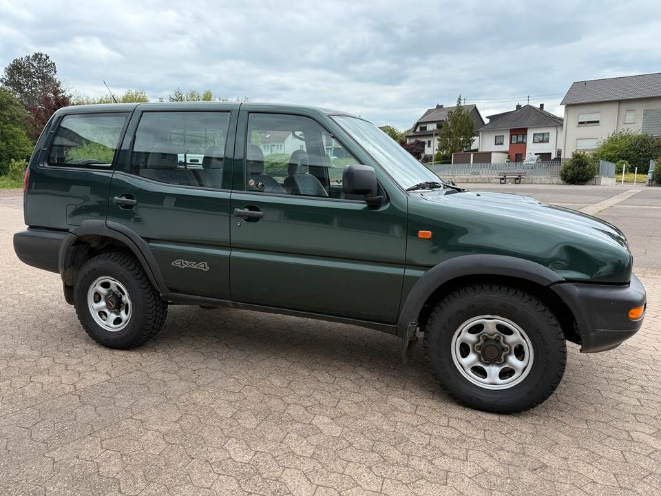 Nissan Terrano 2.4 пробіг: 154000 рік: September 1996 Benzin потужність:118 PS коробка: Manuell ціна: 3900 - Фото 8