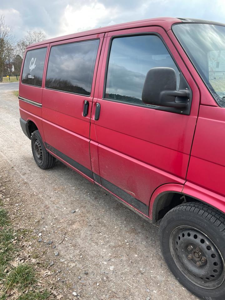 Vw t4 Bus multivan пробіг: 430000 рік: August 2003 Diesel потужність:88 PS коробка: Manuell ціна: 2000 - Фото 2