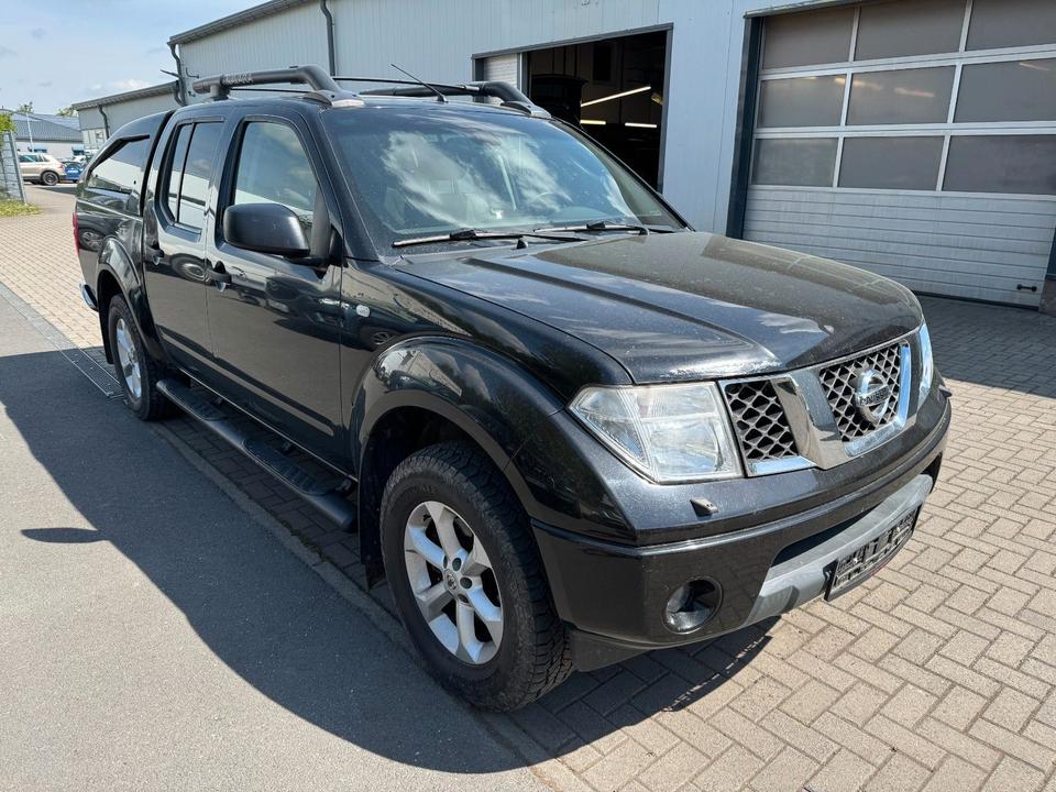 Nissan Navara Pickup Doppelkabine Premium 4X4 Hardtop пробіг: 199900 рік: Oktober 2006 Diesel потужність:171 PS коробка: Manuell ціна: 4990 - Фото 2