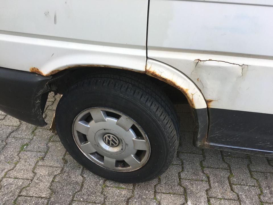 Volkswagen T4 Multivan пробіг: 501407 рік: März 1998 Diesel потужність:102 PS коробка: Manuell ціна: 2400 - Фото 12