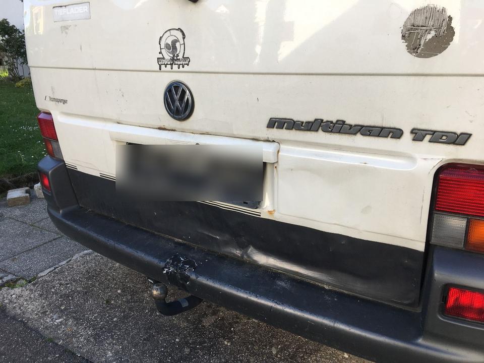 Volkswagen T4 Multivan пробіг: 501407 рік: März 1998 Diesel потужність:102 PS коробка: Manuell ціна: 2400 - Фото 4
