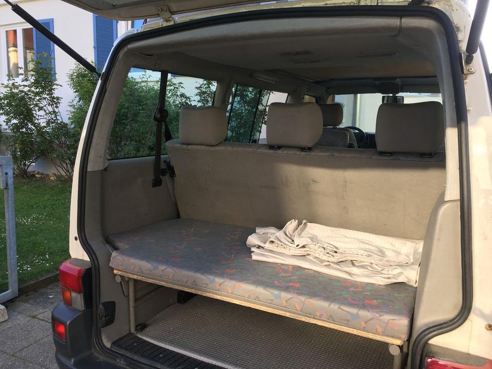 Volkswagen T4 Multivan пробіг: 501407 рік: März 1998 Diesel потужність:102 PS коробка: Manuell ціна: 2400 - Фото 7