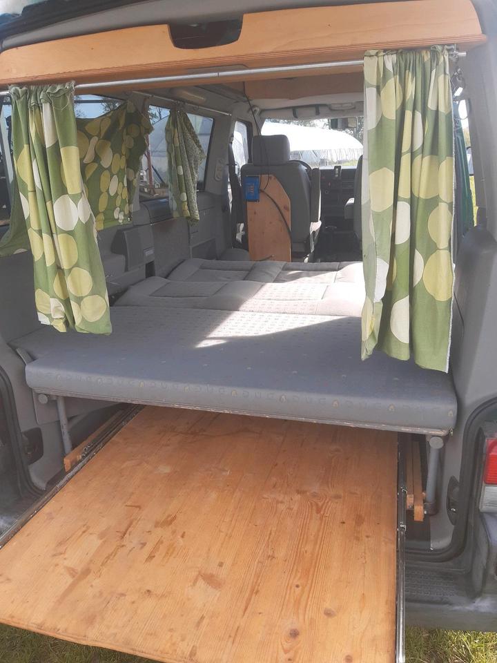 T4 Multivan пробіг: 347033 рік: Juli 2000 Diesel потужність:102 PS коробка: Automatik ціна: 3500 - Фото 4