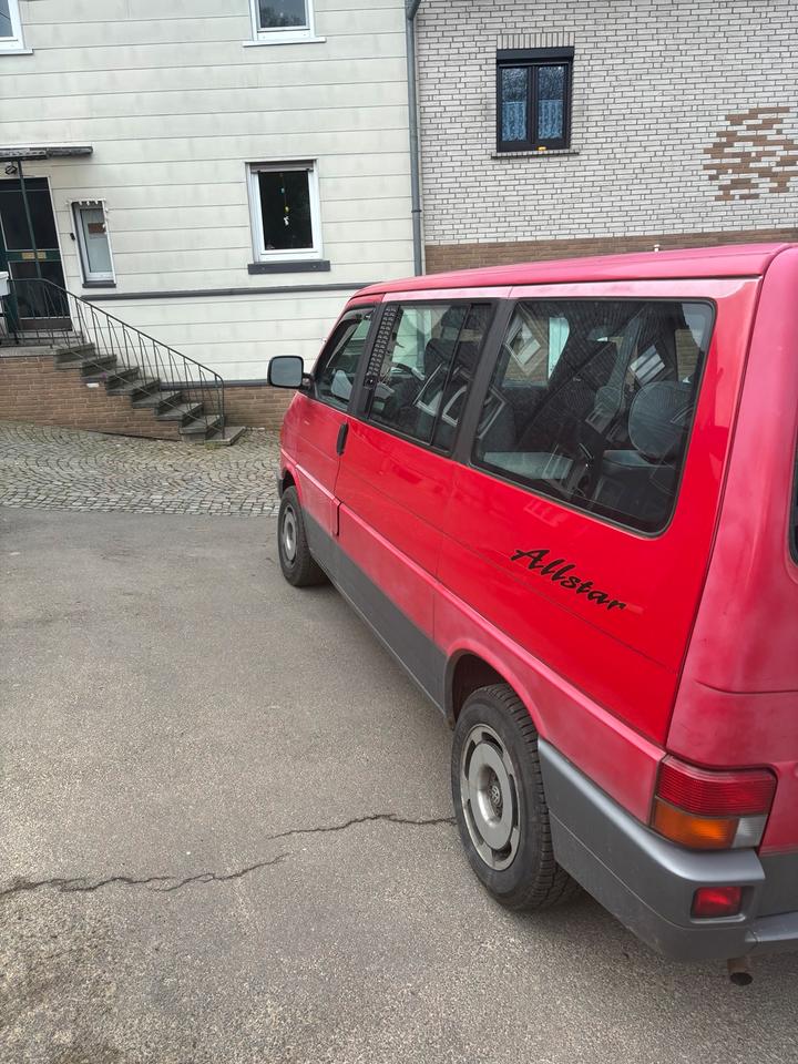 Надійне авто VW T4 Multivan пробіг: 308812 Diesel потужність:68 PS коробка: Manuell ціна: 3900 - Фото 13