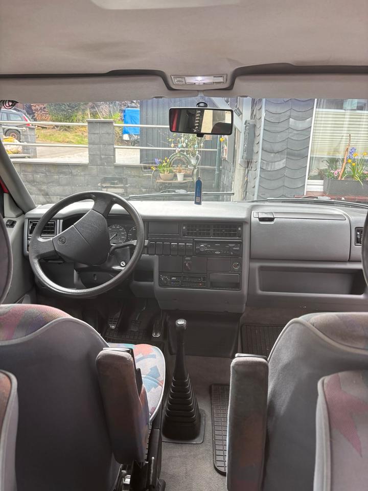 Надійне авто VW T4 Multivan пробіг: 308812 Diesel потужність:68 PS коробка: Manuell ціна: 3900 - Фото 2