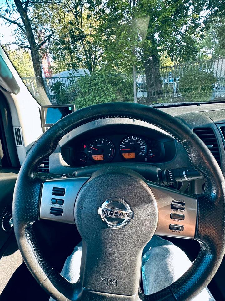 Надійне авто з Європи Nissan navara 4x4  пробіг: 275769 Diesel потужність:174 PS коробка: Manuell ціна: 6000 - Фото 9