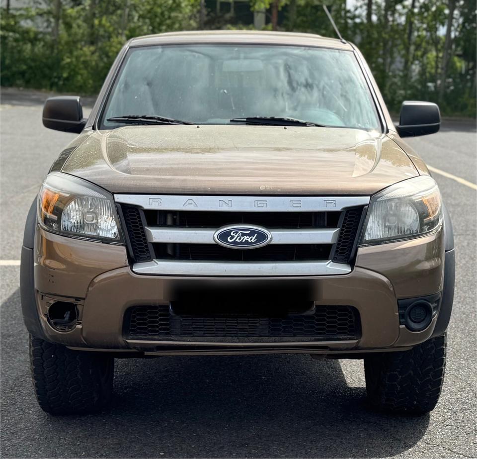 Ідеальне авто для військових Ford Ranger 2.5 TDCI  пробіг: 220000 рік: Mai 2011 Diesel потужність:143 PS коробка: Manuell ціна: 5750 - Фото 1
