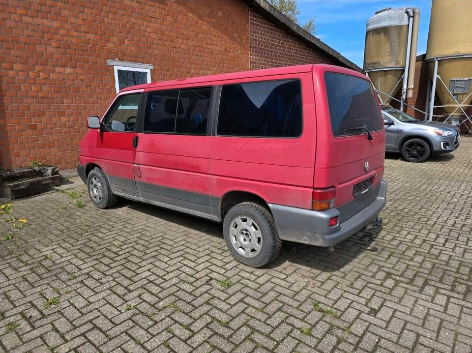 купити бус VW T4 Bus, Multivan  рік: Januar 1997 Diesel потужність:102 PS коробка: Manuell ціна: 3500 - Фото 1