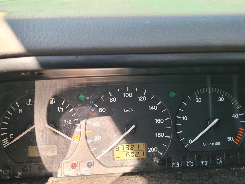 купити бус VW T4 Bus, Multivan  рік: Januar 1997 Diesel потужність:102 PS коробка: Manuell ціна: 3500 - Фото 5