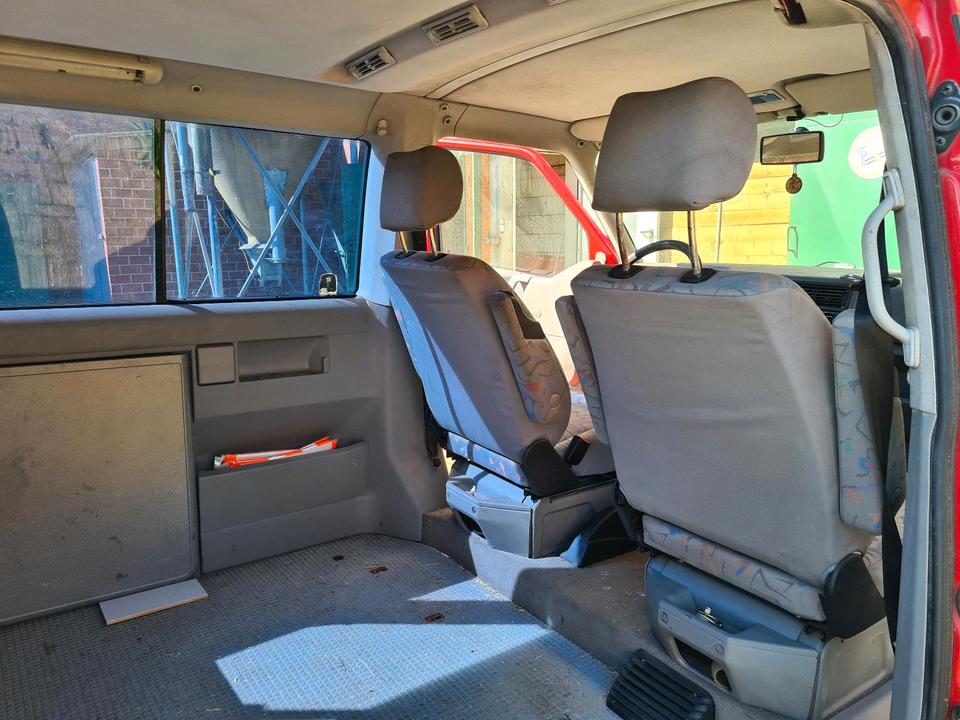 купити бус VW T4 Bus, Multivan  рік: Januar 1997 Diesel потужність:102 PS коробка: Manuell ціна: 3500 - Фото 7