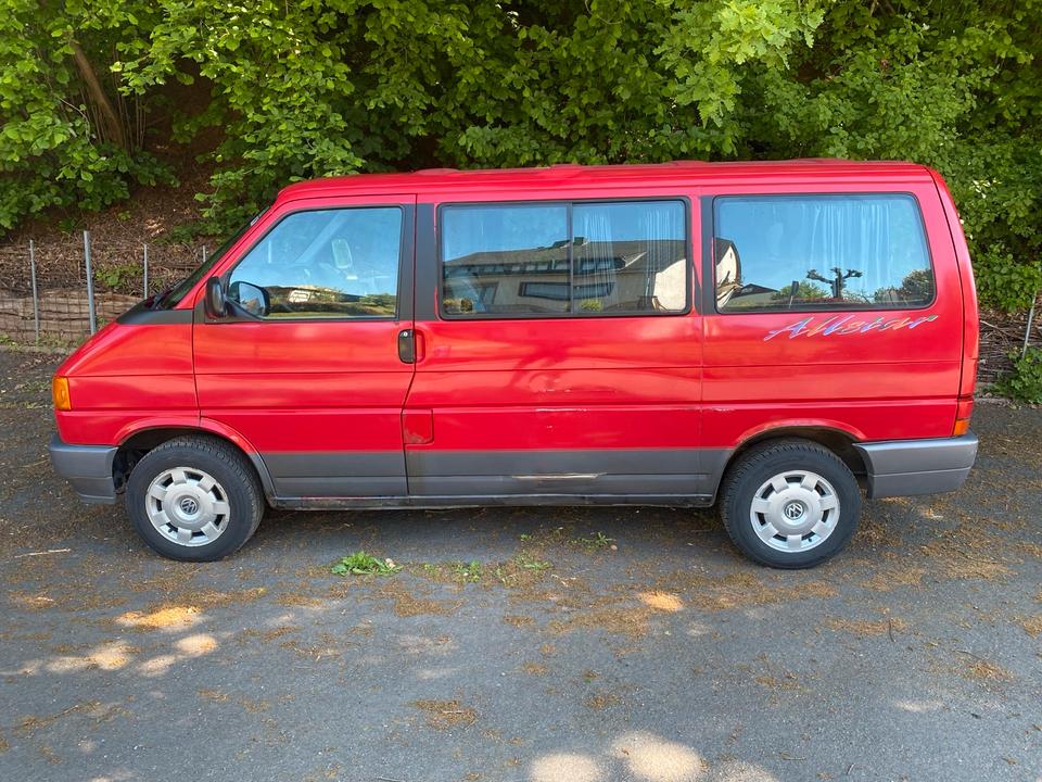 VW T4 Multivan Allstar 1.9TD, 7 Sitze Bus Camper Van пробіг: 345035 рік: Januar 1996 Diesel потужність:68 PS коробка: Manuell 4/5 ціна: 2490 - Фото 0