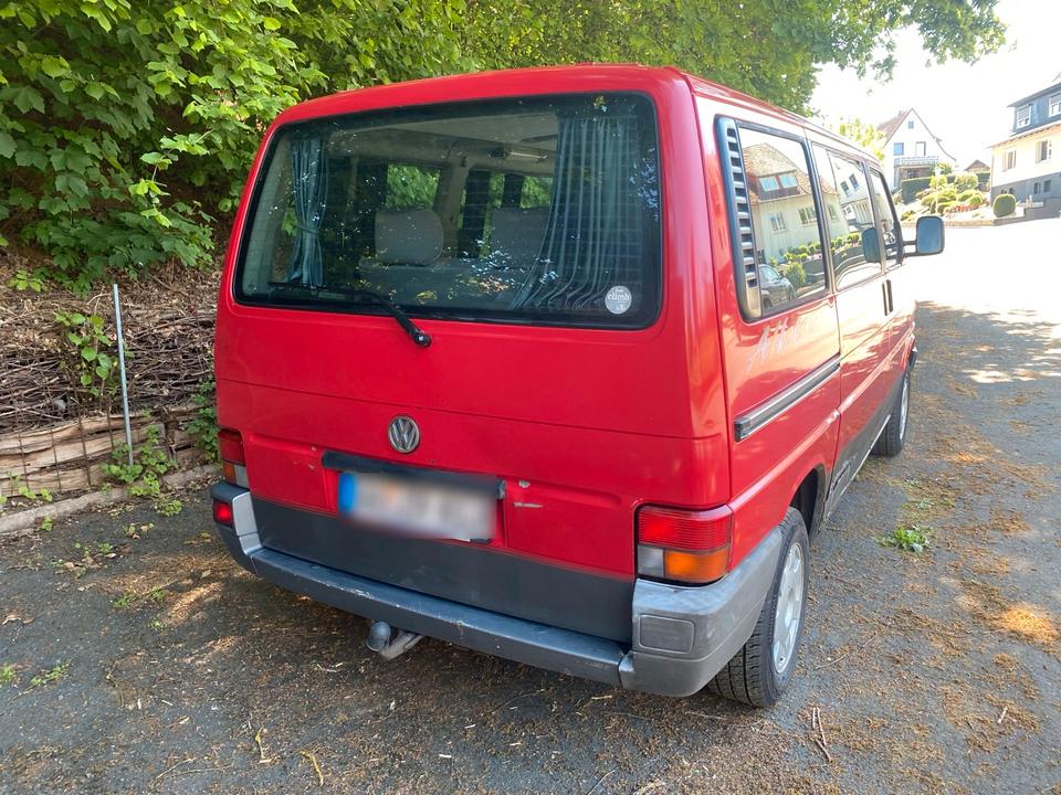 VW T4 Multivan Allstar 1.9TD, 7 Sitze Bus Camper Van пробіг: 345035 рік: Januar 1996 Diesel потужність:68 PS коробка: Manuell 4/5 ціна: 2490 - Фото 8