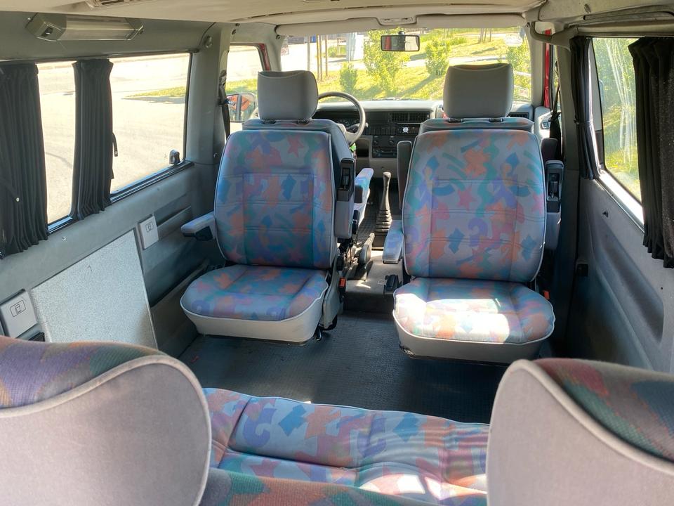 VW T4 Multivan Allstar 1.9TD, 7 Sitze Bus Camper Van пробіг: 345035 рік: Januar 1996 Diesel потужність:68 PS коробка: Manuell 4/5 ціна: 2490 - Фото 9