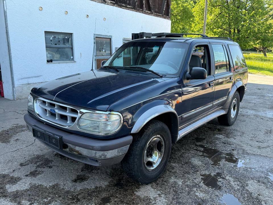 Авто для військових FORD EXPLORER 4.0  пробіг: 220000 рік: Oktober 1996 Benzin потужність:156 PS ціна: 999 - Фото 0