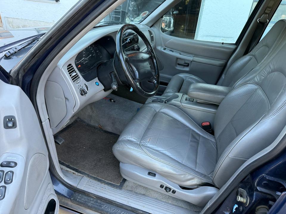 Авто для військових FORD EXPLORER 4.0  пробіг: 220000 рік: Oktober 1996 Benzin потужність:156 PS ціна: 999 - Фото 11