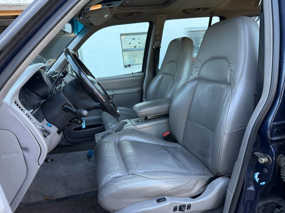 Авто для військових FORD EXPLORER 4.0  пробіг: 220000 рік: Oktober 1996 Benzin потужність:156 PS ціна: 999 - Фото 12