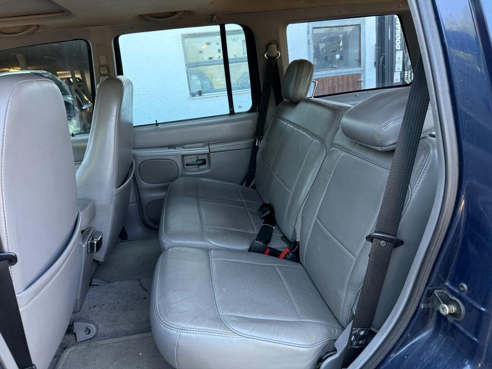 Авто для військових FORD EXPLORER 4.0  пробіг: 220000 рік: Oktober 1996 Benzin потужність:156 PS ціна: 999 - Фото 14