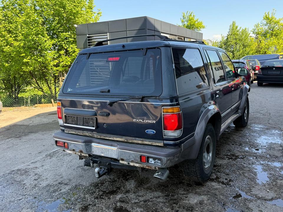 Авто для військових FORD EXPLORER 4.0  пробіг: 220000 рік: Oktober 1996 Benzin потужність:156 PS ціна: 999 - Фото 4