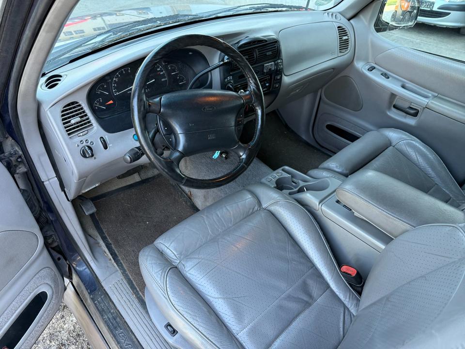 Авто для військових FORD EXPLORER 4.0  пробіг: 220000 рік: Oktober 1996 Benzin потужність:156 PS ціна: 999 - Фото 7
