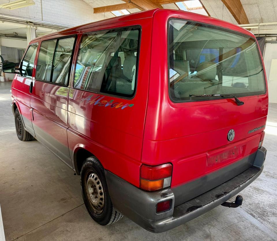Надійне авто з Європи Volkswagen T4 Multivan  пробіг: 491000 Diesel потужність:102 PS коробка: Manuell ціна: 3990 - Фото 3