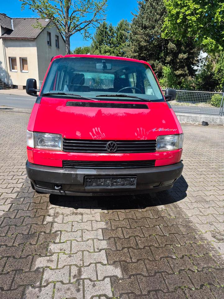 Надійний бус vw T4  Multivan пробіг: 390000 рік: Juni 1995 Diesel ціна: 3200 коробка: Manuell потужність:68 PS - Фото 0