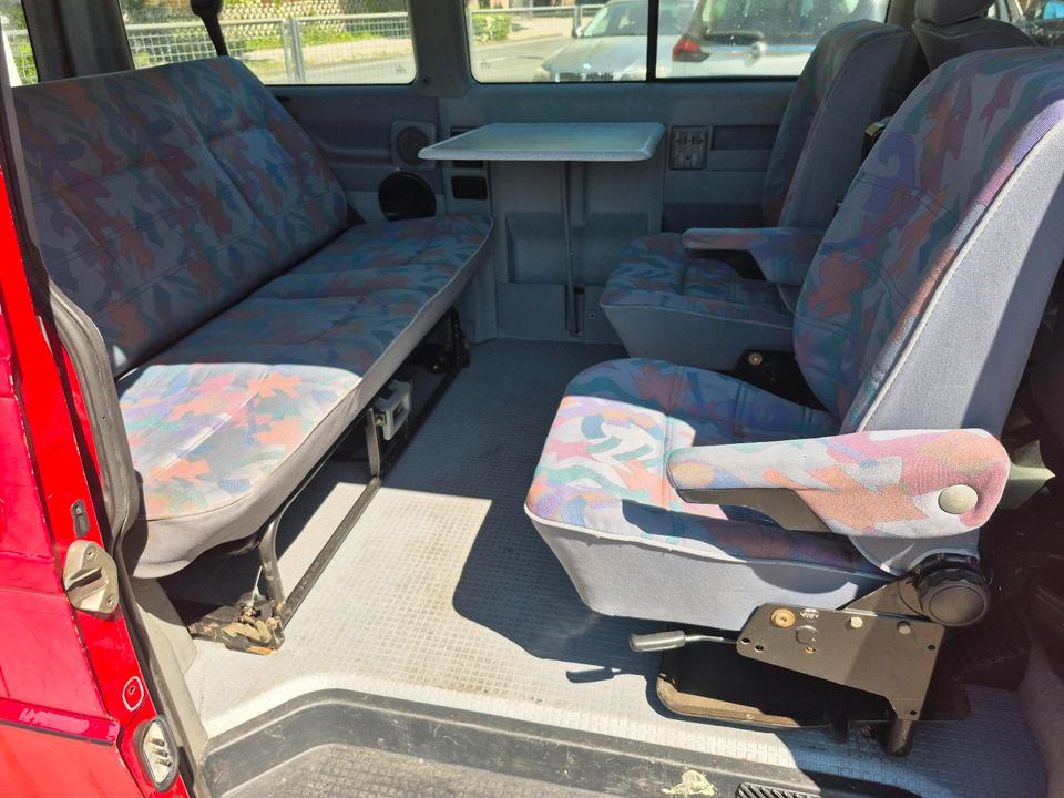 Надійний бус vw T4  Multivan пробіг: 390000 рік: Juni 1995 Diesel ціна: 3200 коробка: Manuell потужність:68 PS - Фото 6