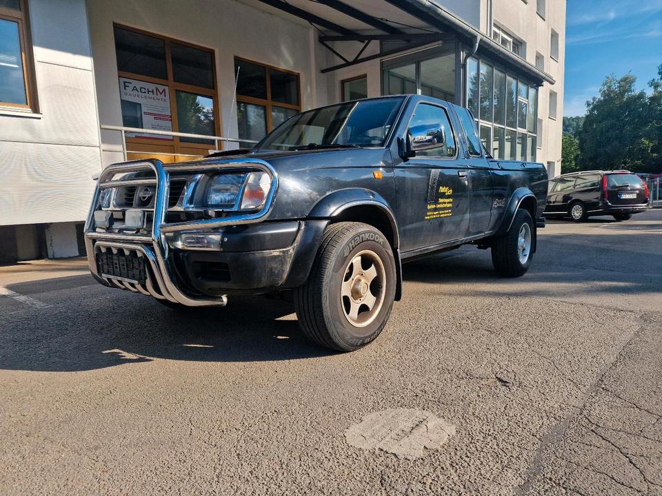 Купити позашляховик Nissan PickUp/2.5TD/Limited Edition  пробіг: 167000 Diesel потужність:101 PS коробка: Manuell ціна: 4999 - Фото 0