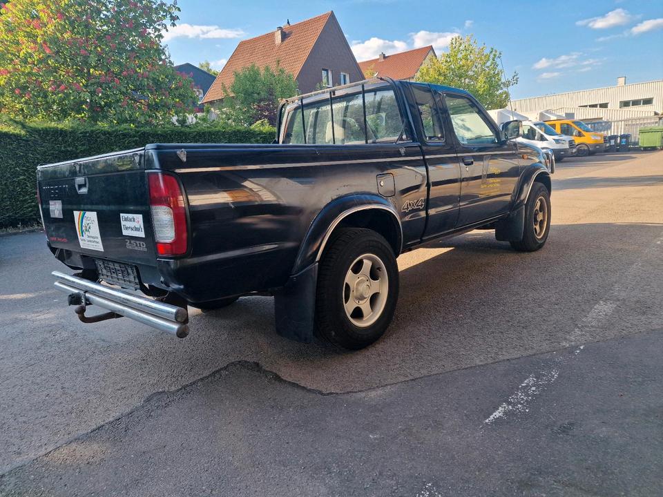 Купити позашляховик Nissan PickUp/2.5TD/Limited Edition  пробіг: 167000 Diesel потужність:101 PS коробка: Manuell ціна: 4999 - Фото 2