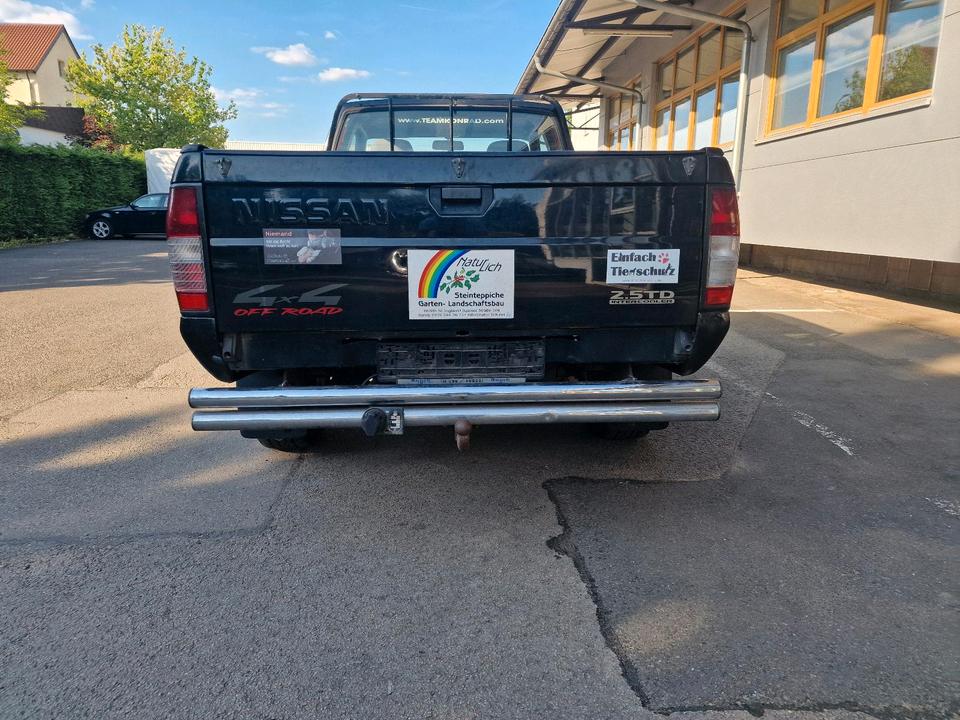 Купити позашляховик Nissan PickUp/2.5TD/Limited Edition  пробіг: 167000 Diesel потужність:101 PS коробка: Manuell ціна: 4999 - Фото 3