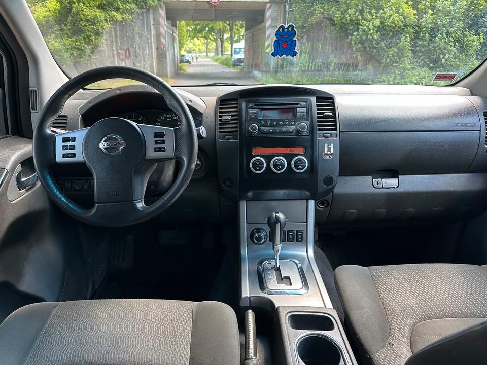 Nissan Navarra 2,5 Diesel 4x4 пробіг: 206748 рік: Mai 2012 Diesel потужність:190 PS коробка: Automatik ціна: 5990 - Фото 4