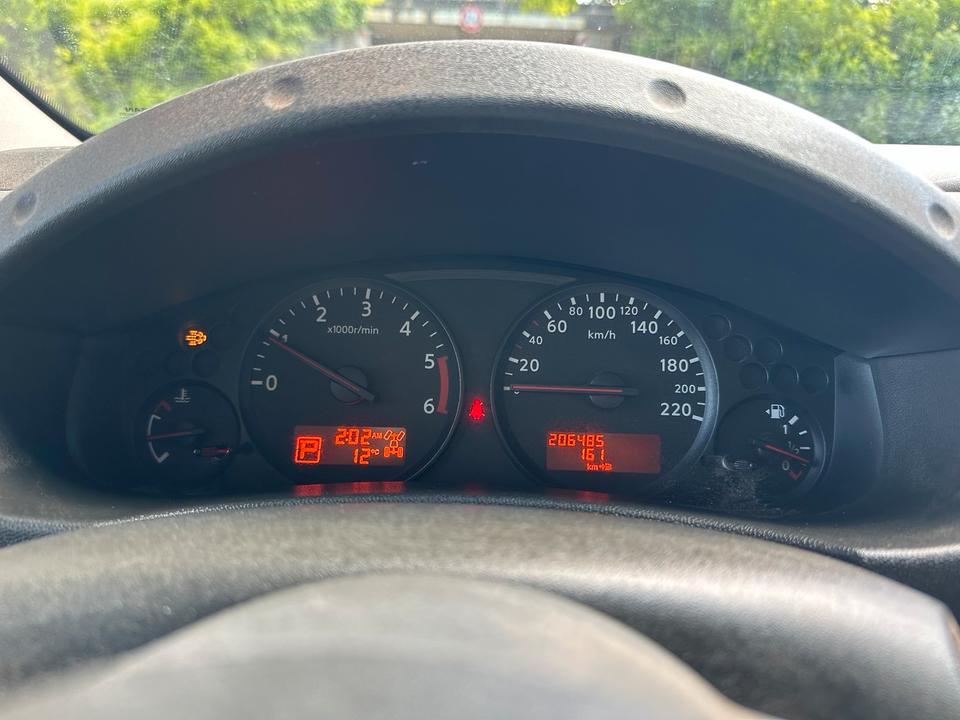 Nissan Navarra 2,5 Diesel 4x4 пробіг: 206748 рік: Mai 2012 Diesel потужність:190 PS коробка: Automatik ціна: 5990 - Фото 7