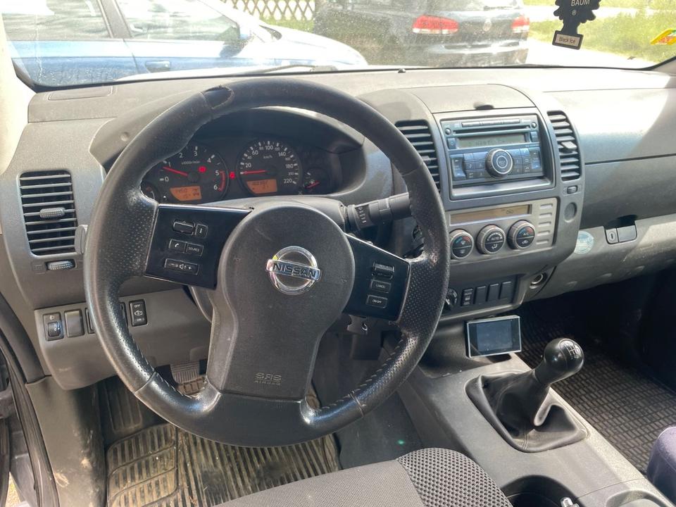 Допомога в придбанні авто Nissan Navara Pickup Double Cab  пробіг: 180382 рік: August 2009 Diesel потужність:171 PS коробка: Manuell ціна: 4450 Schwarz - Фото 9