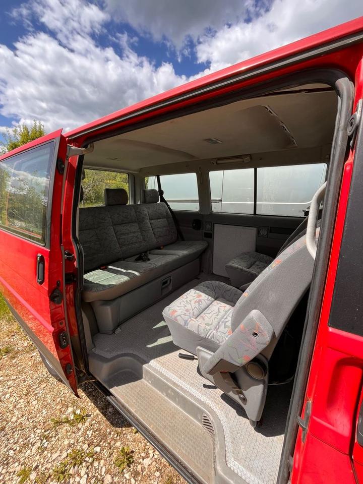 Купити авто, домовленість ціни Volkswagen T4 Multivan рік: Juni 1996 Diesel потужність:102 PS коробка: Manuell ціна: 3500 - Фото 8