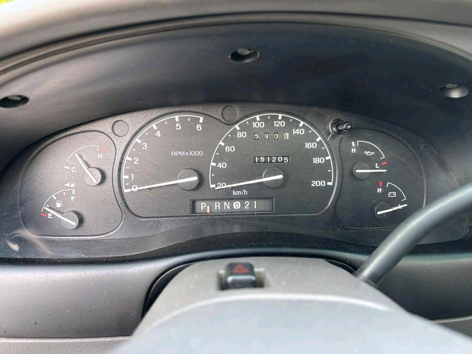 Якісне авто Ford Explorer 4,0l V6 U2  пробіг: 151000 рік: Juli 2001 Benzin потужність:204 PS Euro4 ціна: 2500 - Фото 13