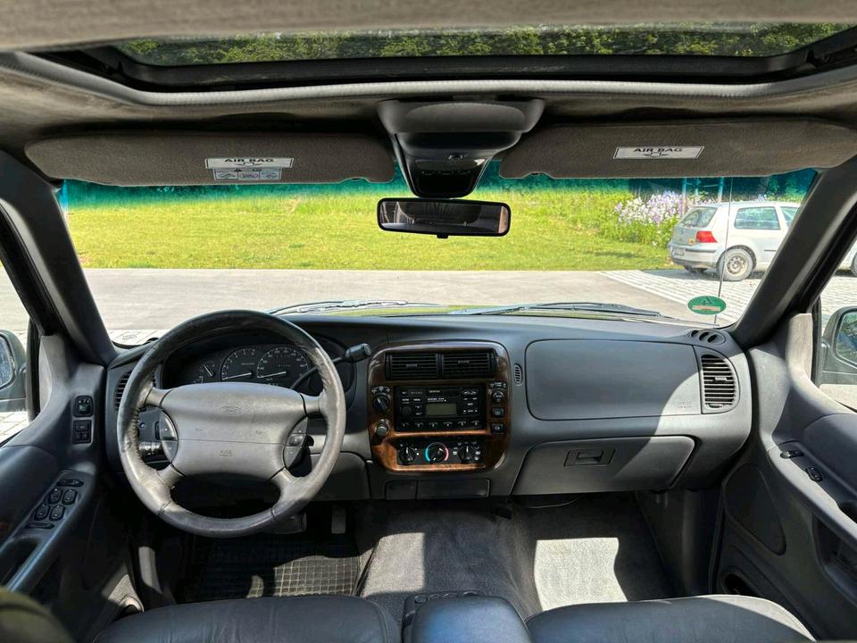 Якісне авто Ford Explorer 4,0l V6 U2  пробіг: 151000 рік: Juli 2001 Benzin потужність:204 PS Euro4 ціна: 2500 - Фото 8