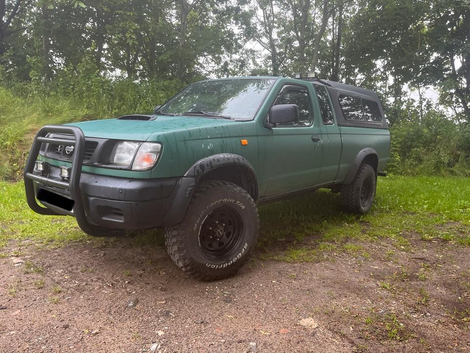 Надійне авто Nissan d22 пробіг: 190000 рік: Juni 1998 Diesel потужність:103 PS коробка: Manuell ціна: 3300 - Фото 0