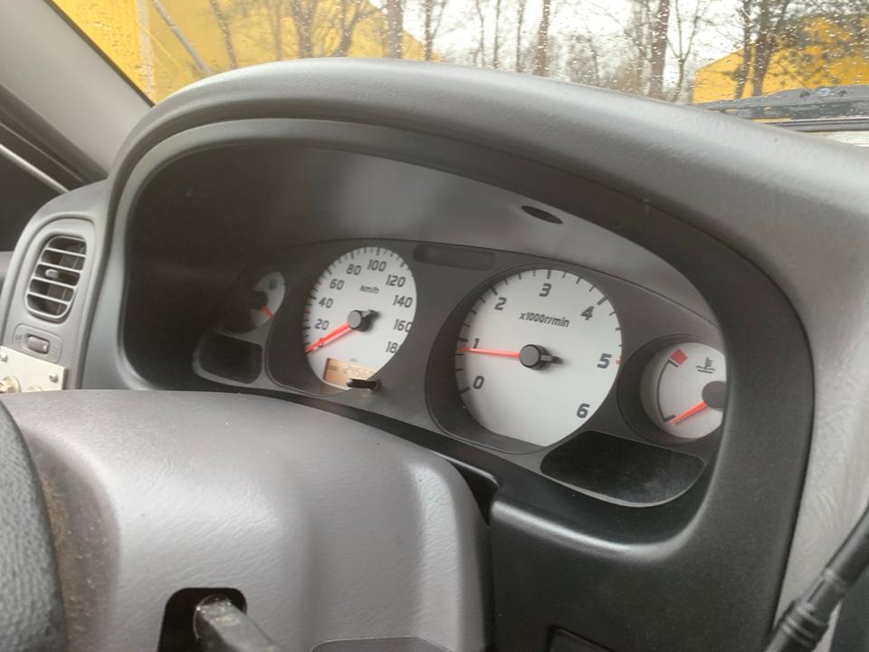 Допомога при купівлі авто Nissan Navarra Pick up 2.5 Diesel  Navara пробіг: 244000 Diesel коробка: Manuell ціна: 4999 - Фото 8