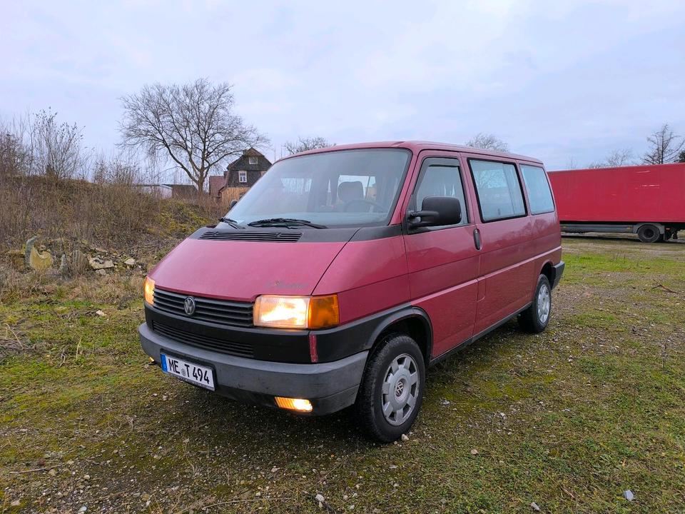 VW T4 Multivan Classic 2,4l  пробіг: 380000 рік: November 1994 Diesel потужність:78 PS коробка: Manuell Euro2 ціна: 2900 - Фото 0