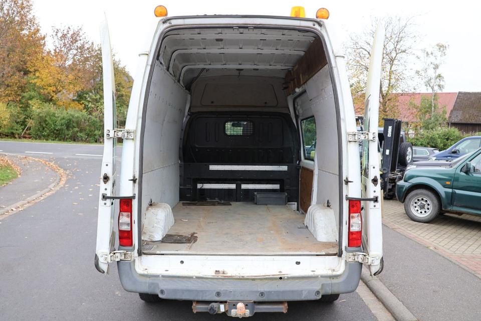 Авто для транспортування для військвих Ford Transit FT350M  пробіг: 184110 рік: Oktober 2010 Diesel ціна: 4998 коробка: Manuell - Фото 1