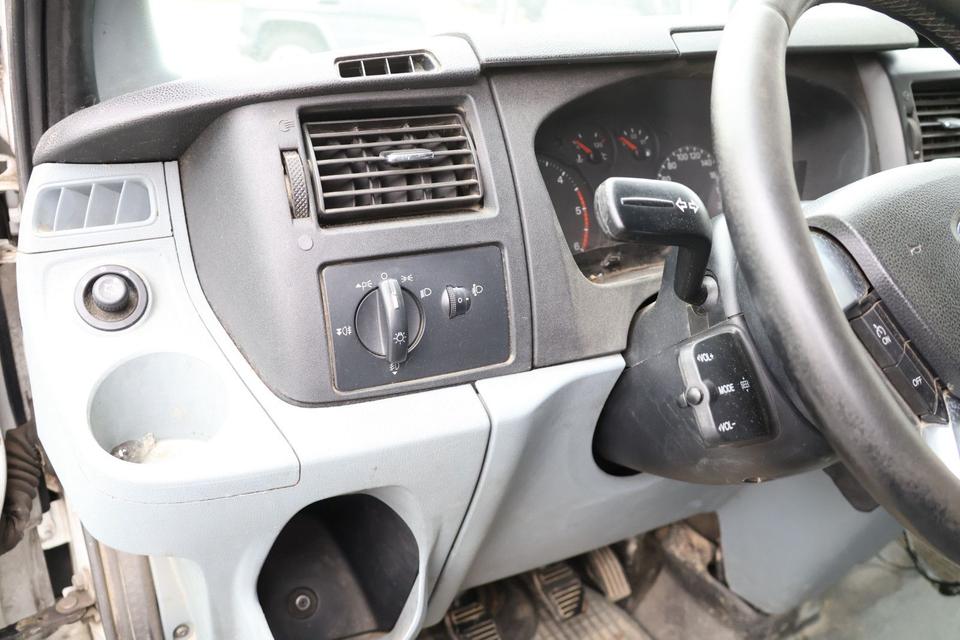 Авто для транспортування для військвих Ford Transit FT350M  пробіг: 184110 рік: Oktober 2010 Diesel ціна: 4998 коробка: Manuell - Фото 10