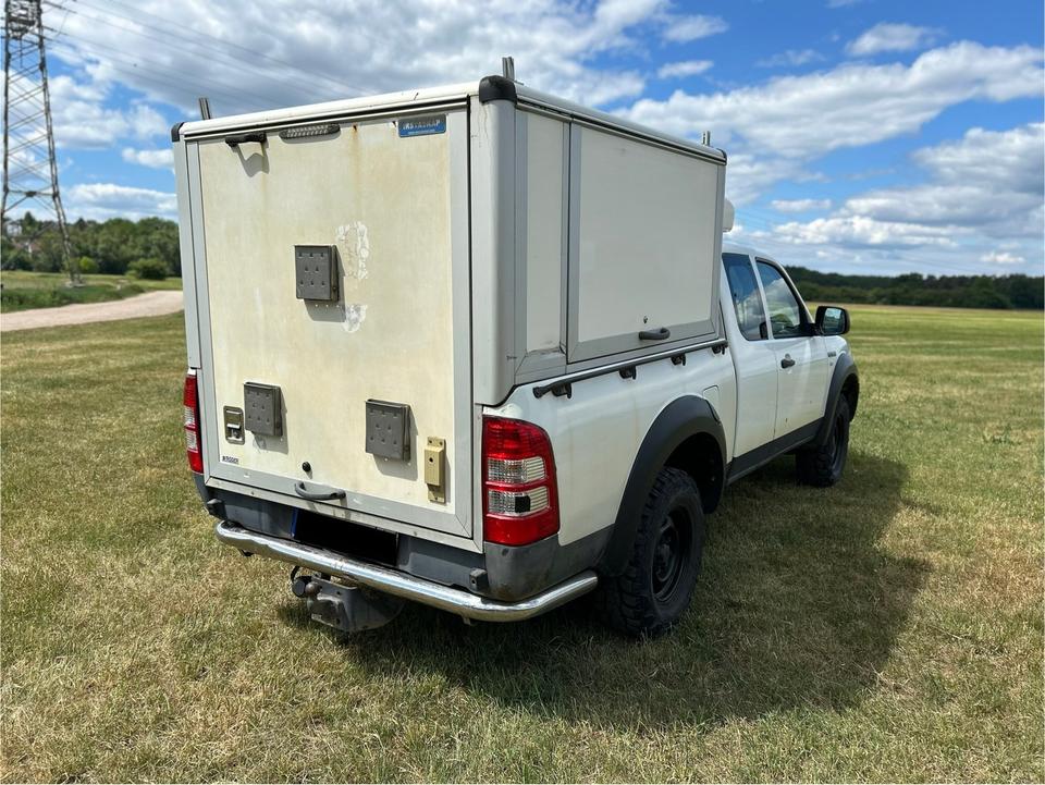 Якісне авто з Европи Ford Ranger 2.5 TDCI 4x4/Klima  пробіг: 225000 рік: Oktober 2008 Diesel потужність:143 PS коробка: Manuell ціна: 5990 - Фото 4