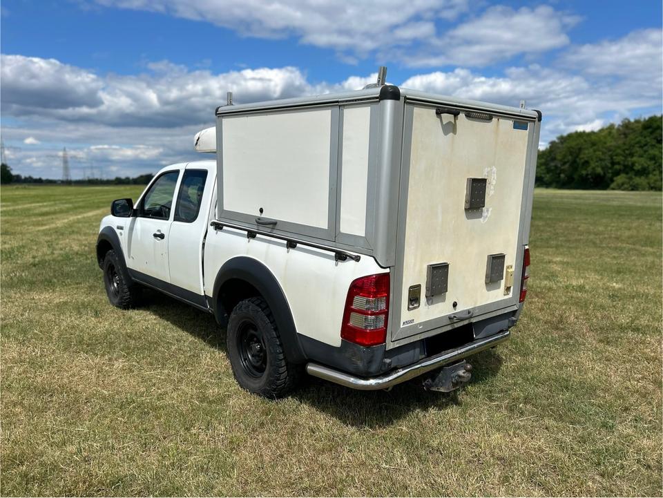 Якісне авто з Европи Ford Ranger 2.5 TDCI 4x4/Klima  пробіг: 225000 рік: Oktober 2008 Diesel потужність:143 PS коробка: Manuell ціна: 5990 - Фото 6