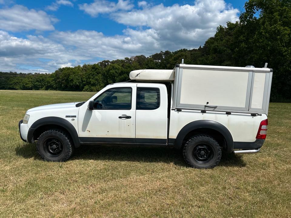 Якісне авто з Европи Ford Ranger 2.5 TDCI 4x4/Klima  пробіг: 225000 рік: Oktober 2008 Diesel потужність:143 PS коробка: Manuell ціна: 5990 - Фото 7