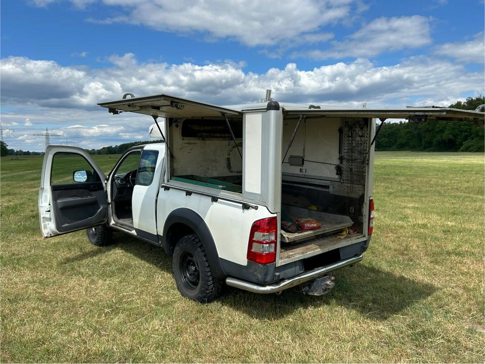 Якісне авто з Европи Ford Ranger 2.5 TDCI 4x4/Klima  пробіг: 225000 рік: Oktober 2008 Diesel потужність:143 PS коробка: Manuell ціна: 5990 - Фото 8