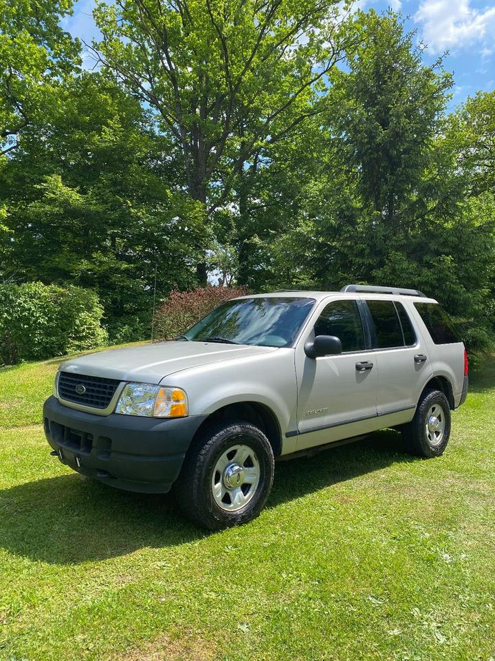  Дпомога з купівлі та пригону авто Ford Explorer V6 4L  пробіг: 174500 рік: Juli 2005 Benzin ціна: 5950 - Фото 0
