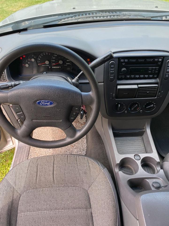  Дпомога з купівлі та пригону авто Ford Explorer V6 4L  пробіг: 174500 рік: Juli 2005 Benzin ціна: 5950 - Фото 12