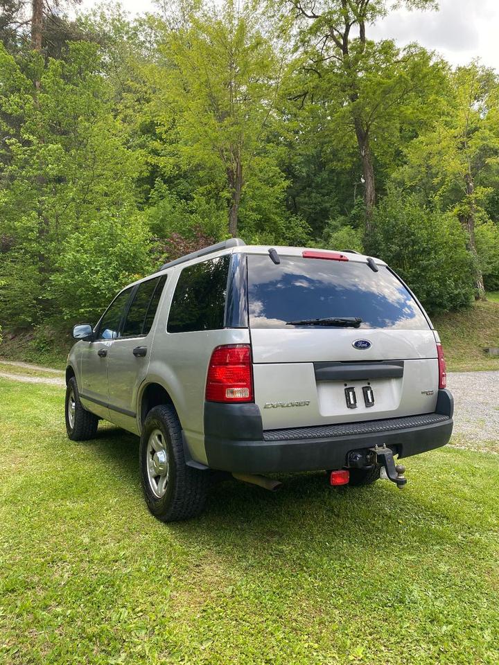  Дпомога з купівлі та пригону авто Ford Explorer V6 4L  пробіг: 174500 рік: Juli 2005 Benzin ціна: 5950 - Фото 3